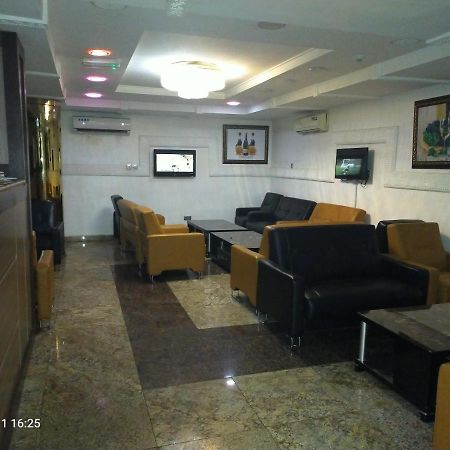อิมมาคิวเลท แพลตินั่ม ลักชัวรี รีสอร์ต Hotel อาบูจา ภายนอก รูปภาพ