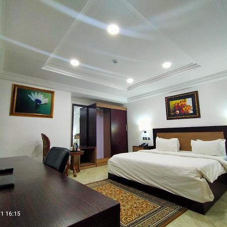 อิมมาคิวเลท แพลตินั่ม ลักชัวรี รีสอร์ต Hotel อาบูจา ภายนอก รูปภาพ