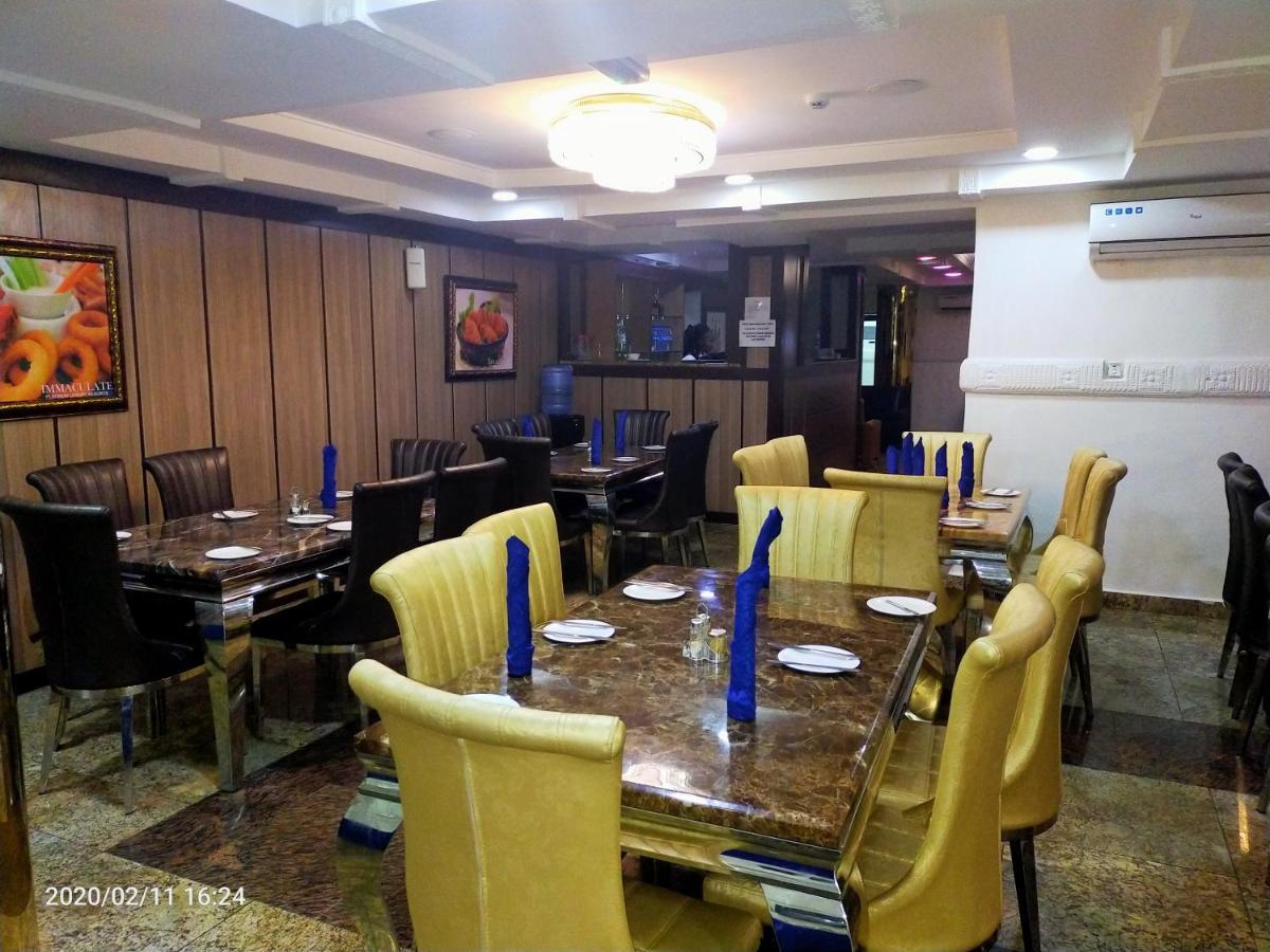อิมมาคิวเลท แพลตินั่ม ลักชัวรี รีสอร์ต Hotel อาบูจา ภายนอก รูปภาพ
