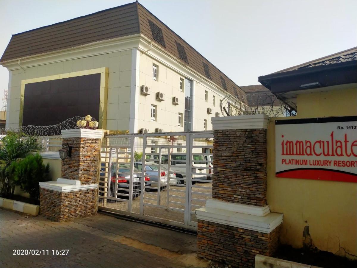 อิมมาคิวเลท แพลตินั่ม ลักชัวรี รีสอร์ต Hotel อาบูจา ภายนอก รูปภาพ